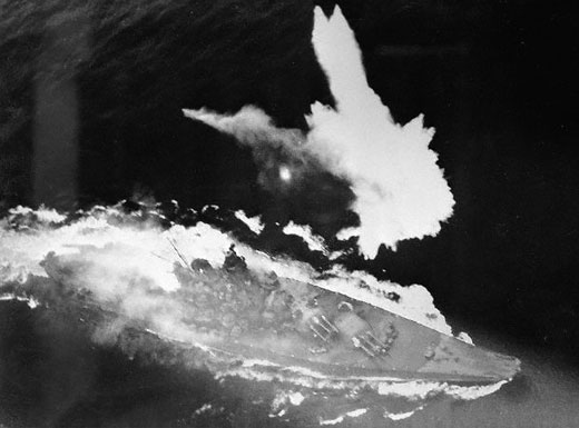 Japanese Battleship Yamato - minutes before sinking